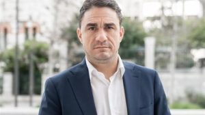 Κυβερνητικές παραιτήσεις: Το ΠΑΣΟΚ καταγγέλλει συγκάλυψη και κρίση ηγεσίας στον απόηχο του σκανδάλου ΟΠΕΚΕΠΕ