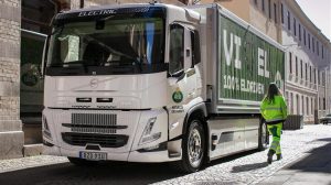 Η Volvo Trucks και ο σεφ Marcus Samuelsson συνεργάζονται για τη μείωση των εκπομπών ρύπων στις μεταφορές τροφίμων