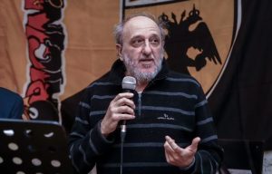 Θρήνος στην ΑΕΚ για τον θάνατο του εμβληματικού οπαδού της, Δημήτρη Χατζηχρήστου