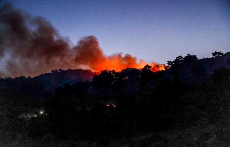 «Σε ύφεση η φωτιά στην Χίο – Δεν φαίνεται να υπάρχουν μέχρι τώρα καταστροφές σε σπίτια», είπε ο Γιάννης Κεφαλογιάννης