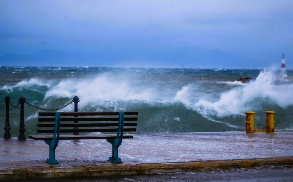 Μετά τον καύσωνα οι βοριάδες ρίχνουν την θερμοκρασία