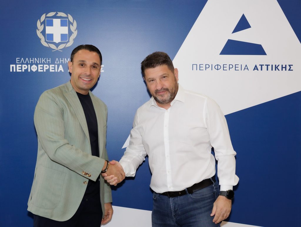 Σε δωρεά 20 ηχητικών φαναριών στην Αθήνα προχωρούν Θεόνη και Περιφέρεια Αττικης