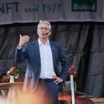 Μεγαλύτερη στήριξη σε πρωτοβουλίες βιώσιμης καλλιέργειας ζητά από την Κομισιόν ο IFOAM - Fresher