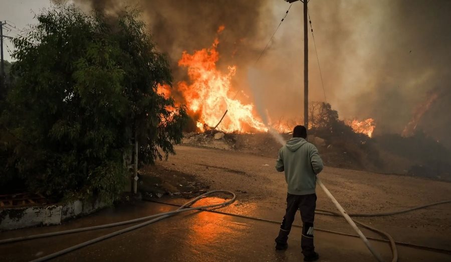 Σε κατηγορία κινδύνου 4 για πυρκαγιά την Κυριακή 11 περιφέρειες
