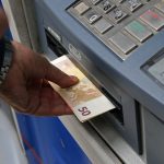 Ψηφίστηκε η ρύθμιση για τις μηδενικές χρεώσεις για τις συναλλαγές στα ΑΤΜ