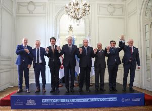 Συμφωνία ελεύθερου εμπορίου υπέγραψαν Mercosur και ΕΖΕΣ