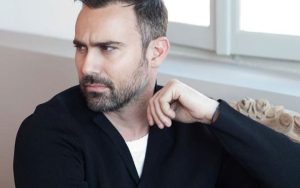 Γιώργος Καπουτζίδης: «Είχα πρόβλημα, δεν μπορούσα να εξωτερικεύσω το παράπονο μου και δεν το εξωτερίκευα»