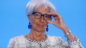 Η ΕΚΤ μπορεί να καθυστερήσει τη λήξη νομισματικής χαλάρωσης