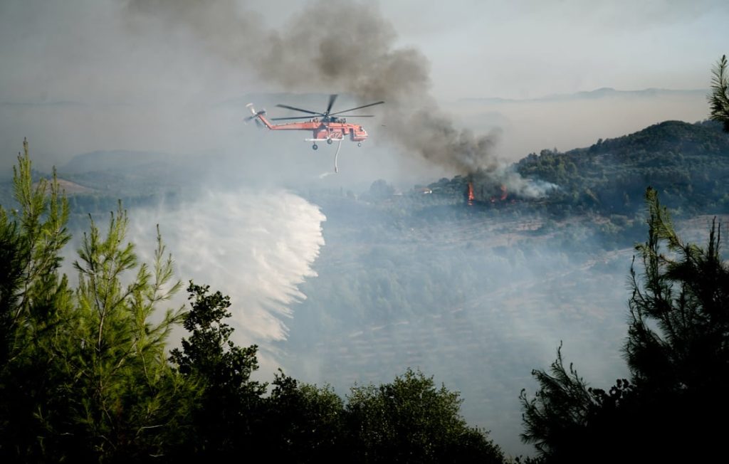 Συναγερμός για μεγάλη φωτιά που ξέσπασε στη Αρχαία Ολυμπία