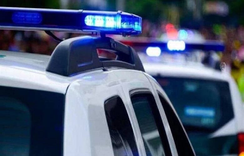 Συνελήφθησαν δύο επίδοξοι ληστές στο Μενίδι: Η ιδιοκτήτρια του καταστήματος κατάφερε να τους κλειδώσει στο χώρο όπου υπήρχε χρηματοκιβώτιο