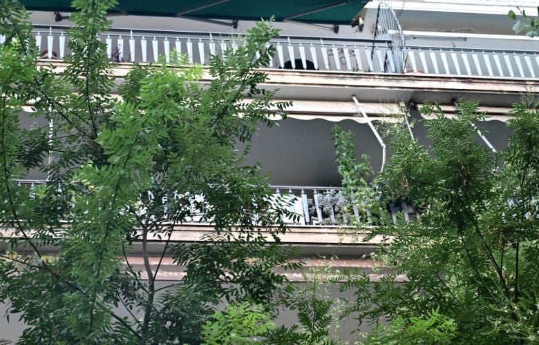 Φωτιά στο διαμέρισμα του Πέτρου Φιλιππίδη: Τον είχε πάρει ο ύπνος στο σαλόνι και τον ξύπνησε η γειτόνισσα