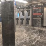 Πλημμύρισαν σταθμοί μετρό στη Νέα Υόρκη έπειτα από σφοδρή νεροποντή