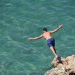 Σε κλοιό καύσωνα η χώρα, 43άρια σε πολλές περιοχές