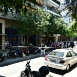 Πυροβολισμοί σε καφετέρια στον Κολωνό: Δεν διατρέχουν κίνδυνο οι ζωές των τραυματιών