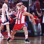 Ολυμπιακός: Ανατροπή με Λαρεντζάκη – Ανανεώνει για 2+1 χρόνια