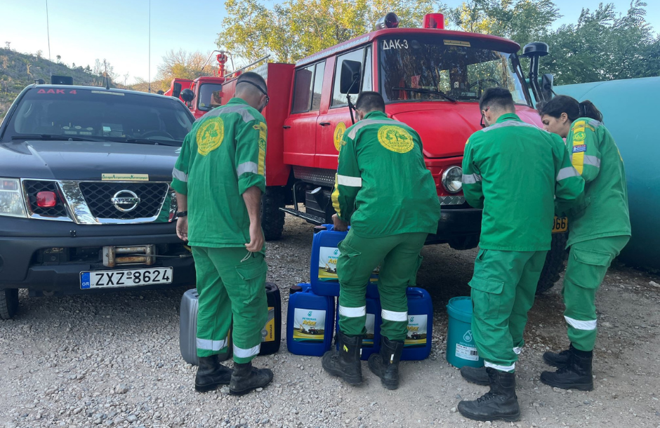 Σημαντική δωρεά λιπαντικών Petronas στον όμιλο «Φίλοι του Δάσους» από την «Η ΔΗΜΗΤΡΑ» - Profi