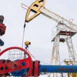 Η ΕΕ θέλει κυμαινόμενο ανώτατο όριο τιμών για ρωσικό πετρέλαιο