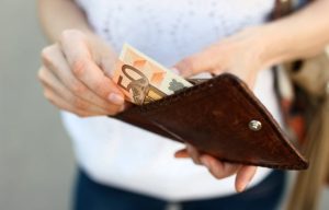 e-ΕΦΚΑ: Την Παρασκευή καταβάλλεται το αδειοδωρόσημο Αυγούστου σε 84.020 εργατοτεχνίτες οικοδόμους