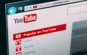 Η Αυστραλία θα απαγορεύσει το YouTube στα παιδιά κάτω των 16 ετών