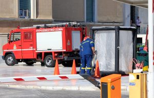 Συναγερμός στη Βουλή για ύποπτο φάκελο με παραλήπτη τον Κυριάκο Μητσοτάκη