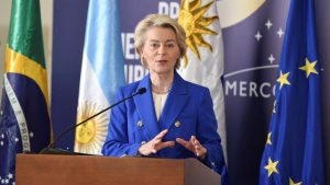 Kάτι τρέχει με το ντηλ ΕΕ-Mercosur, η Κομισιόν δεν απέστειλε προς επικύρωση στα κράτη μέλη το κείμενο