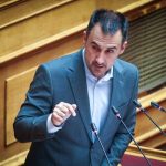 Χαρίτσης: Ο Έλληνας πρωθυπουργός δικαιούται μια αγκαλιά από τη Μελόνι και τον Όρμπαν