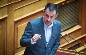 Χαρίτσης: Ο Έλληνας πρωθυπουργός δικαιούται μια αγκαλιά από τη Μελόνι και τον Όρμπαν