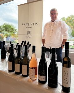 Με σεβασμό στα στοιχεία που συνθέτουν την οινική φυσιογνωμία της Τήνου πορεύεται το οινοποιείο Βαπτιστής - Winetrails