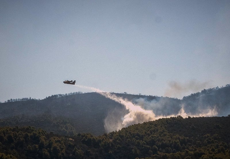 Χωρίς ενεργό μέτωπο η φωτιά στη Νέα Μουσινούπολη Κομοτηνής