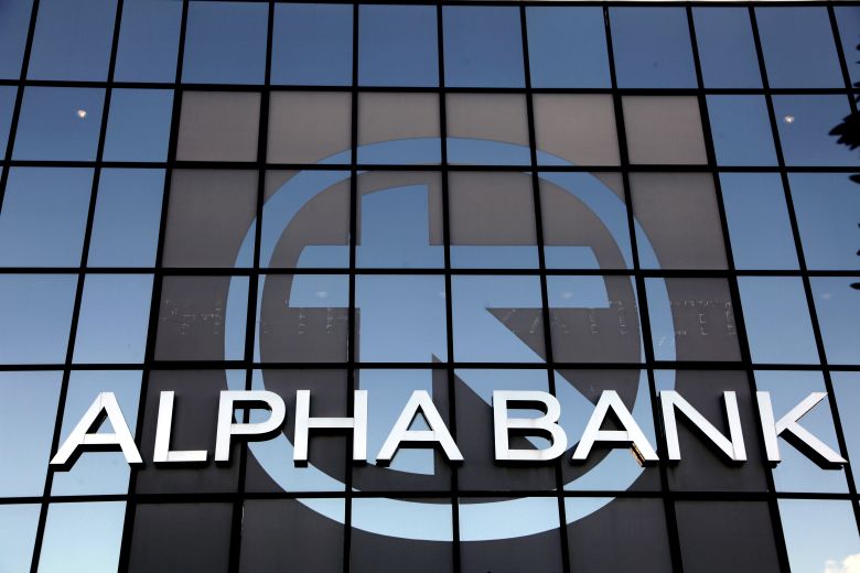 Η UniCredit αυξάνει το ποσοστό της στην Alpha Bank στο 26%