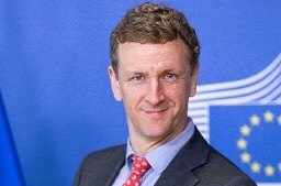 Αγροτικές Ειδήσεις: Οι Βρυξέλλες θέλουν να εξαιρεθούν τα κρασιά από τους φόρους Trump, «οι συζητήσεις θα συνεχιστούν μετά την 1η Αυγούστου»