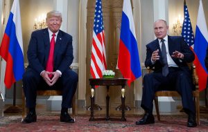 Ελπίδες, επιφυλάξεις και επιπτώσεις από το τετ α τετ Τραμπ-Πούτιν στην Αλάσκα