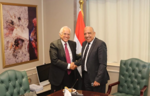 Συνάντηση του Αιγύπτιου υπουργού Ηλεκτρισμού με τον Δημήτρη Κοπελούζο για την πρόοδο υλοποίησης του GREGY
