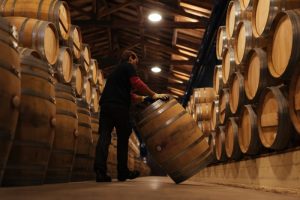 Πιέζουν για εύρεση «χρυσής τομής» φορείς της βιομηχανίας οίνου ΕΕ και ΗΠΑ - Winetrails