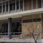 Ελεύθερη με περιοριστικούς όρους 46χρονη για την επίθεση με χλωρίνη σε βάρος 38χρονου