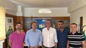 Παπαθανάσης: «Στηρίζουμε τη μελισσοκομία – Θωρακίζουμε τη βιώσιμη ανάπτυξη των δασικών μας οικοσυστημάτων»