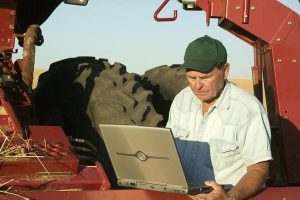 Για πρώτη βδομάδα του  Σεπτέμβρη δεσμεύεται  ο Τσιάρας για τη μερίδα  του λέοντος από τις  εκκρεμείς πληρωμές