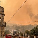 Τιτάνιες προσπάθειες από την Πυροσβεστική για τις 23 φωτιές που συνεχίζουν να καίνε στην επικράτεια