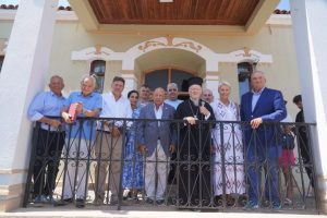 Ο Πατριάρχης Βαρθολομαίος υποδέχθηκε στην Ίμβρο τον πρώην πρωθυπουργό Κώστα Καραμανλή