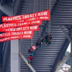 Τελευταία ευκαιρία: η Greenpeace καλεί για ισχυρή Συνθήκη για τα Πλαστικά, την ώρα που οι εταιρείες πετροχημικών υπονομεύουν τις διαπραγματεύσεις