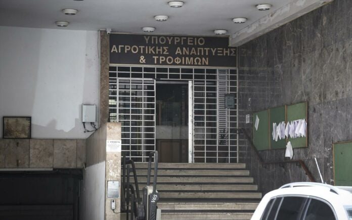 Δευτέρα ευρεία σύσκεψη ΥπΑΑΤ με τις Περιφέρειες για την ευλογιά