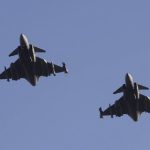 Η Πολωνία απογειώνει εσπευσμένα αεροσκάφη καθώς η Ρωσία εξαπολύει πλήγματα στη δυτική Ουκρανία