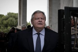 Ευάγγελος Βενιζέλος: Η τραγωδία των Τεμπών δεν τελειώνει αν δεν επέλθει κάθαρση