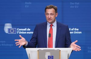 Ίσα μέτρα άλλα σταθμά για τη στήριξη αγροτών της Γηραιάς