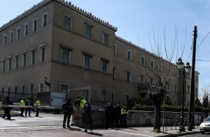 Αντιδράσεις στην Βουλή από την αντιπολίτευση για την κλήση μαρτύρων στην εξεταστική για τον ΟΠΕΚΕΠΕ