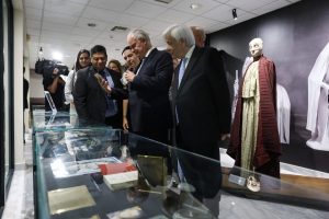 Ο Κωνσταντίνος Τασούλας εγκαινίασε το Μουσείο Άννας Συνοδινού στο Λουτράκι