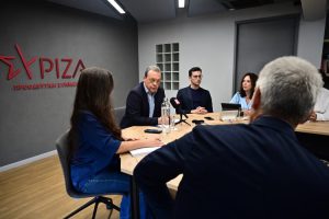 Φάμελλος κατά τη συνάντηση με ΓΣΕΕ: «Ο κ. Μητσοτάκης προσπαθεί με ψέματα να καλύψει την πραγματικότητα της εργατικής σκλαβιάς που ετοιμάζει»