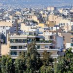 Μπλόκο για τακτοποίηση αυθαιρέτων σε πολυκατοικίες