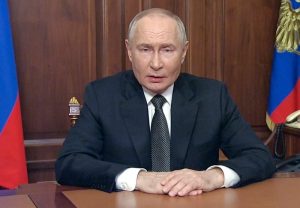 Πούτιν: Η Ρωσία επικρατεί στον «δίκαιο αγώνα» της στην Ουκρανία