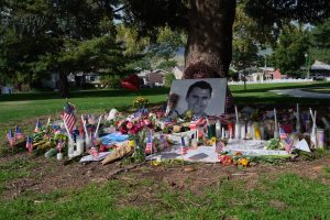 Δολοφονία Τσάρλι Κερκ: Οπαδοί του ακτιβιστή συγκέντρωσαν ένα αστρονομικό ποσό για τη στήριξη της οικογένειάς του  